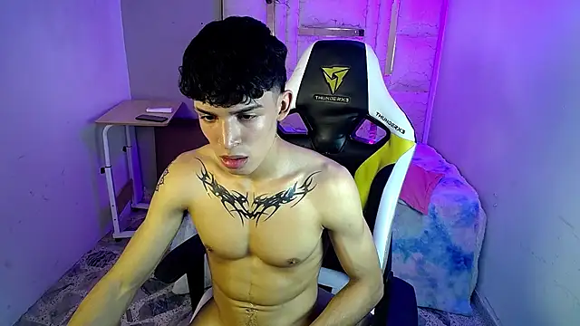 Liom_Gym's Live XXX Chat