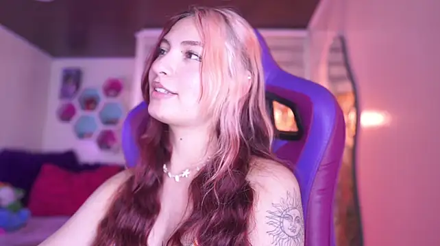 Rebecah_1 Adlı Modelin Canlı XXX Sohbeti