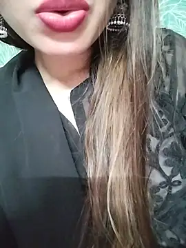 Noor_Darliing Adlı Modelin Canlı XXX Sohbeti