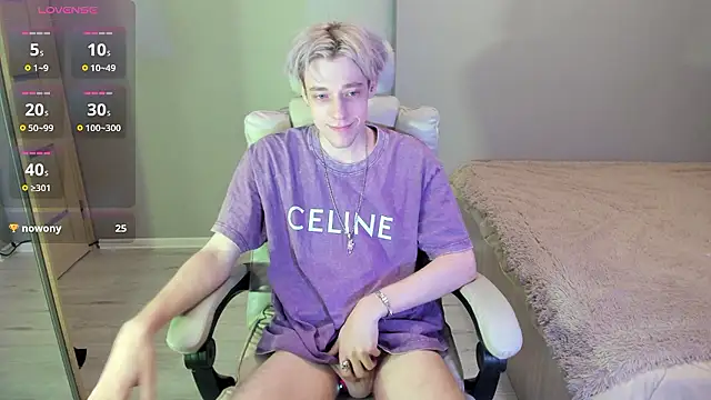 XXX chat uživo modela zane_steele