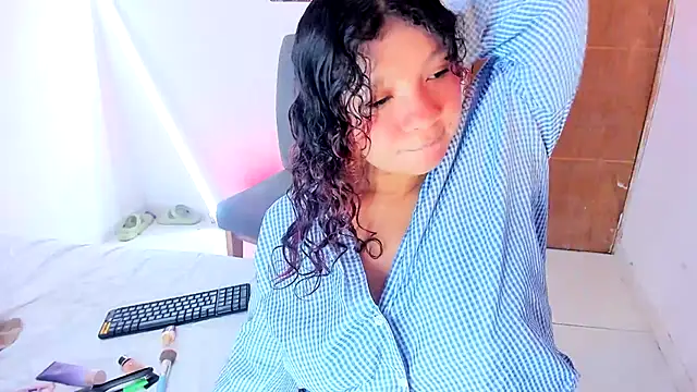 Emily_Coper18 라이브 XXX 채팅