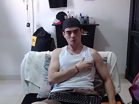 Zac_EfrontのライブXXXチャット