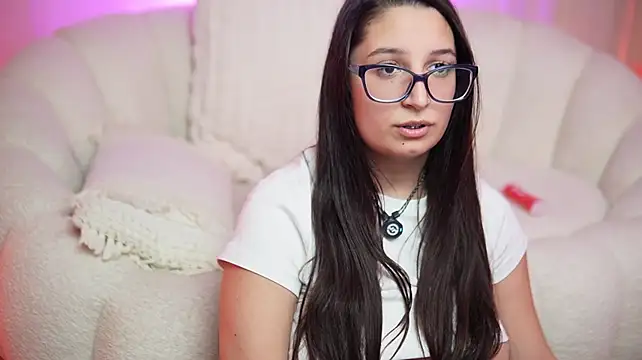 MaeveSun XXX чат на живо