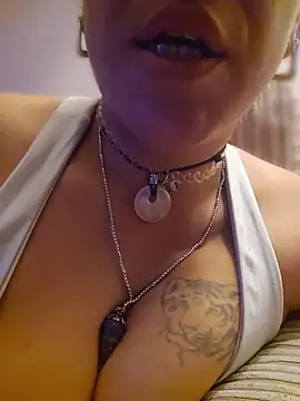 دردشة Delish_Lilith الجنسية المباشرة