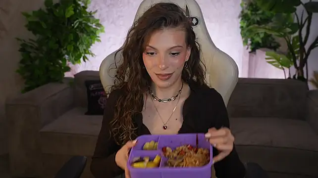 Chatroom XXX en direct de Suzan_Mayer