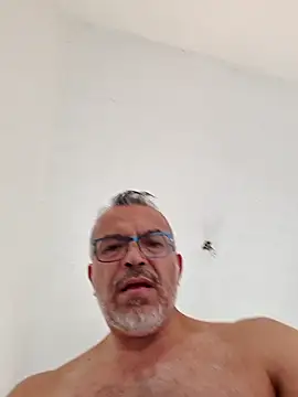 cared72 Chat XXX live