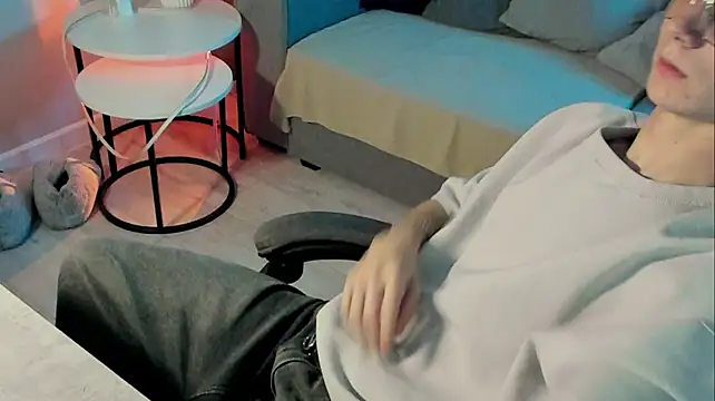 lle0nn Live XXX chat