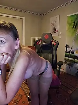 HotLana69 Live XXX-Chat