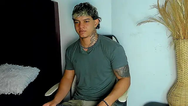 Noah__Browm live XXX chat