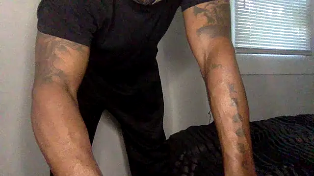 BigDaddyDy – Naživo XXX chat
