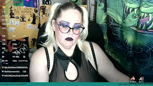 Kinky_Witch Chat XXX in diretta