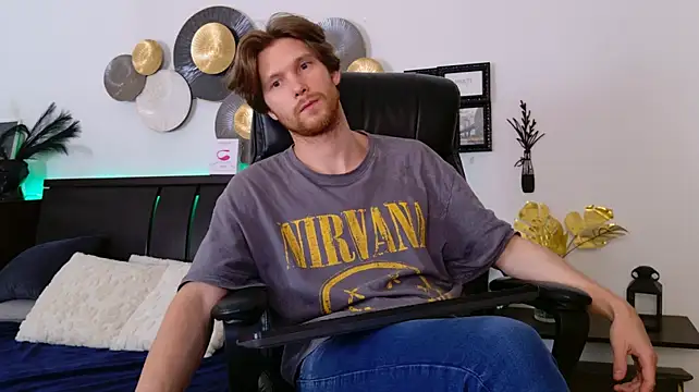 Eddie_Baker Live XXX-chat