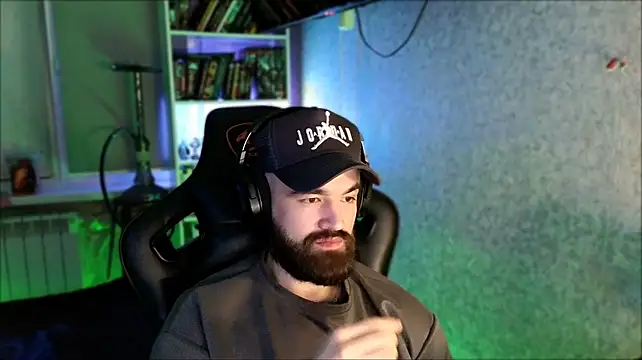 _Serious_Man Chat XXX live