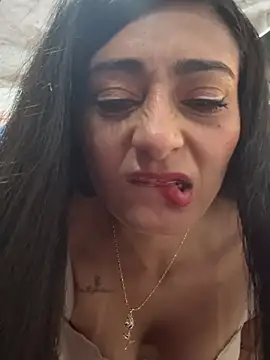 Czat XXX na żywo – IsabellaMariet
