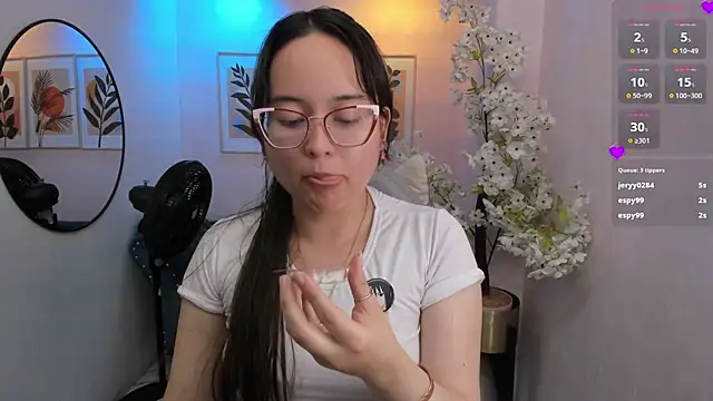 Shady_bug's Live XXX Chat