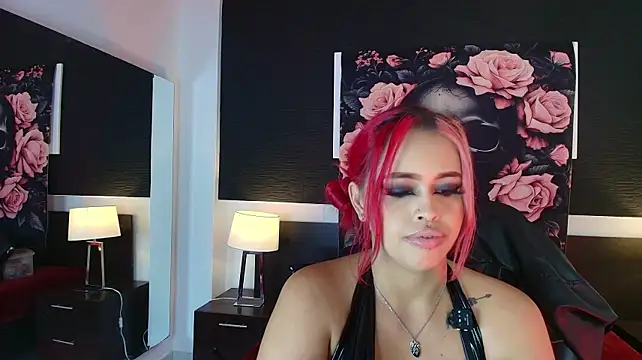 EvaaFoxxy1のライブXXXチャット