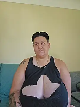 צ'אט XXX בשידור חי של DevilDahm
