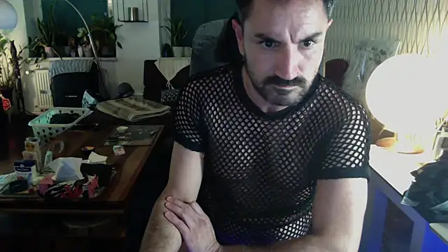 tomz0819 live XXX chat
