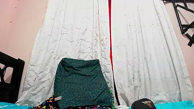 davidlatin66's Live XXX Chat