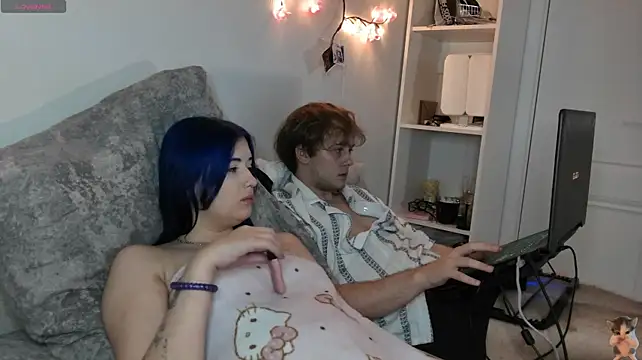 emilia_off0 Chat XXX live