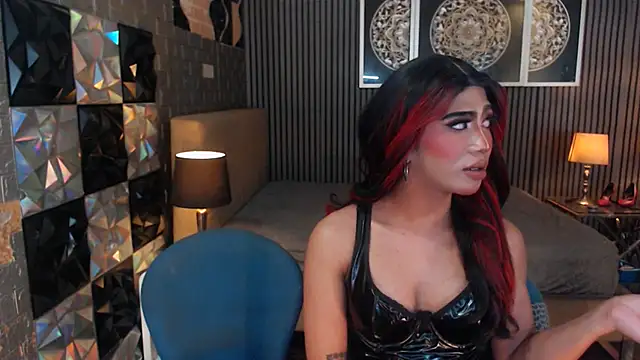 AudreyMilesTrans Adlı Modelin Canlı XXX Sohbeti