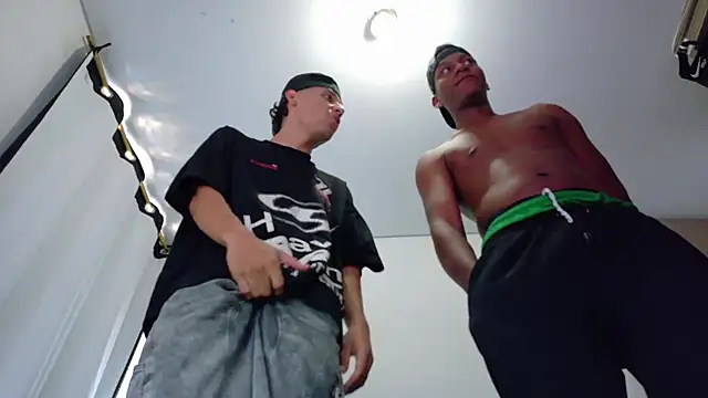 Chat XXX ao vivo de bully_boss