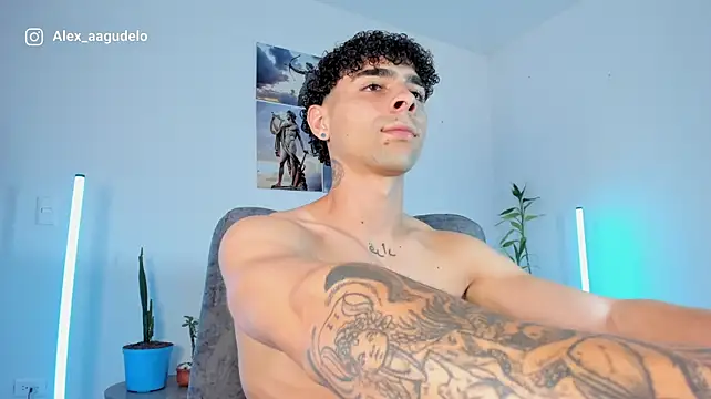 Alex_zt7 Adlı Modelin Canlı XXX Sohbeti