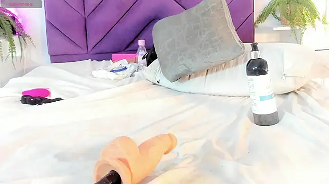 XXX chat uživo modela IvyJoness