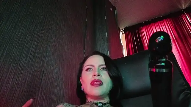Mistressolivia07 Chat XXX in diretta