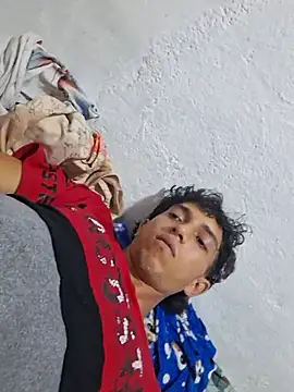 Noscay Adlı Modelin Canlı XXX Sohbeti