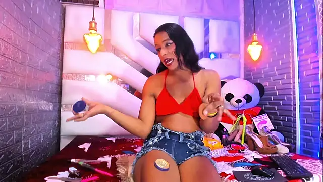 EmmyTorner live XXX chat