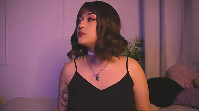 Gloomydoll Chat XXX live