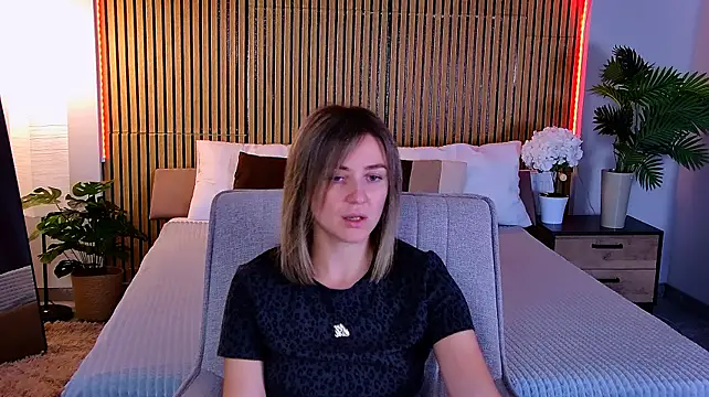 EmeraldGlow Live XXX-Chat