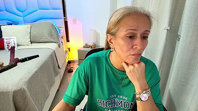 Chat +18 de Naty_Stone ao vivo