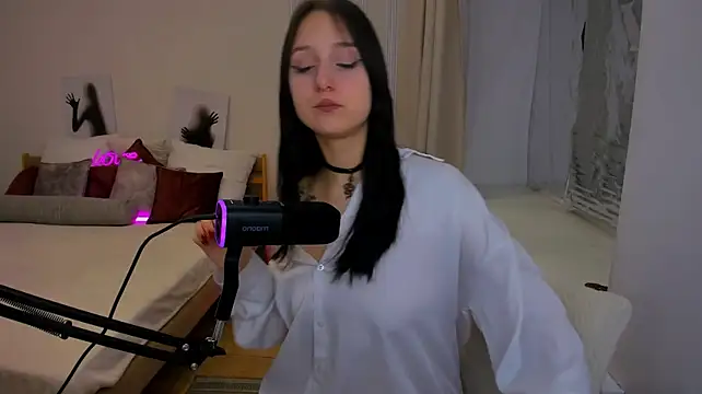 JulietteMonli Chat XXX in diretta