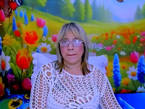 indianroxy Adlı Modelin Canlı XXX Sohbeti