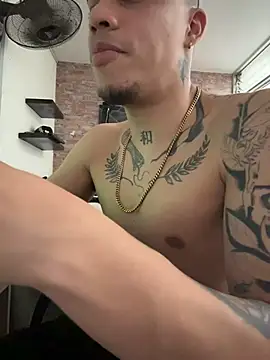 AlphaMasterXxx Chat XXX live