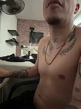 AlphaMasterXxx Live XXX-Chat