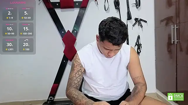 EliteBoysLive: απευθείας συνομιλία ΧΧΧ