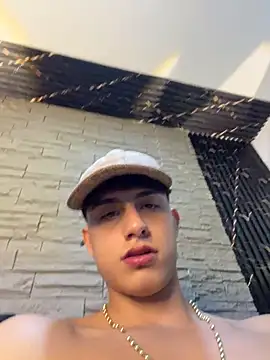 Lander_Cruz 现场XXX聊天