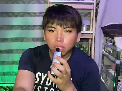 Czat XXX na żywo – QueenOfPain19