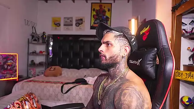 Chat XXX Live logan_hugh8