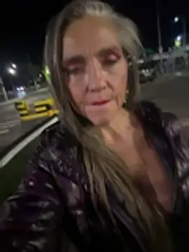 Alimela Adlı Modelin Canlı XXX Sohbeti