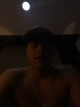 Chatroom XXX en direct de Lander_Cruz