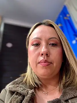 XXX chat uživo modela VIOLETA-25_