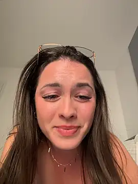 Lilou- live XXX chat