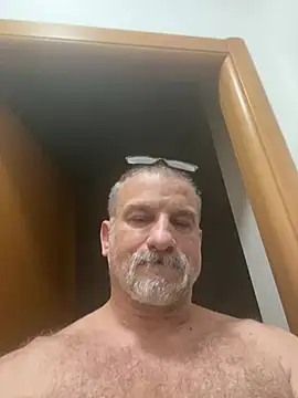 Mauro7788 Adlı Modelin Canlı XXX Sohbeti