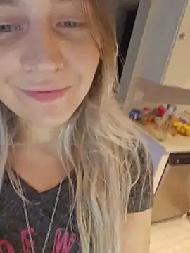 XXX chat uživo modela ScarletsWeb