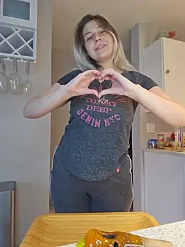 ScarletsWeb live XXX chat