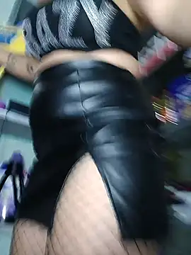Queen_lorena XXX чат на живо